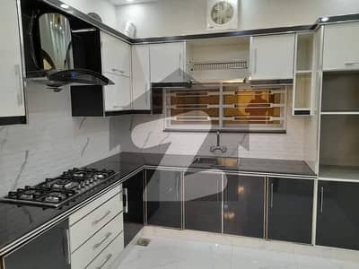 بحریہ ٹاؤن ٹیولپ بلاک بحریہ ٹاؤن سیکٹر سی,بحریہ ٹاؤن,لاہور میں 3 کمروں کا 5 مرلہ مکان 80.0 ہزار میں کرایہ پر دستیاب ہے۔