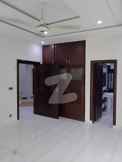 10 Marla House With Basement Available For Rent In Bahria Town Lahore