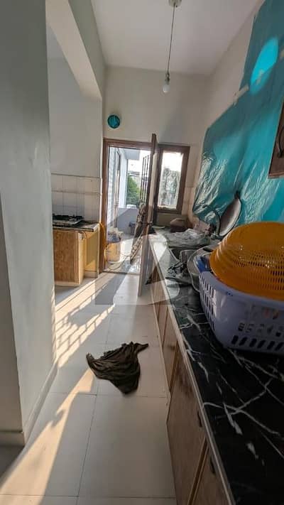 نارتھ ناظم آباد ۔ بلاک اے نارتھ ناظم آباد,کراچی میں 3 کمروں کا 1 کنال بالائی پورشن 1.9 لاکھ میں کرایہ پر دستیاب ہے۔