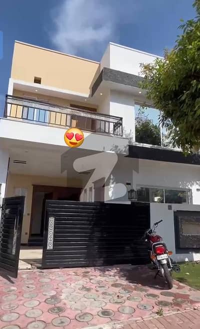 Bahria Enclave Islamabad Sector N 5 Marla Brand New House Available For Sale