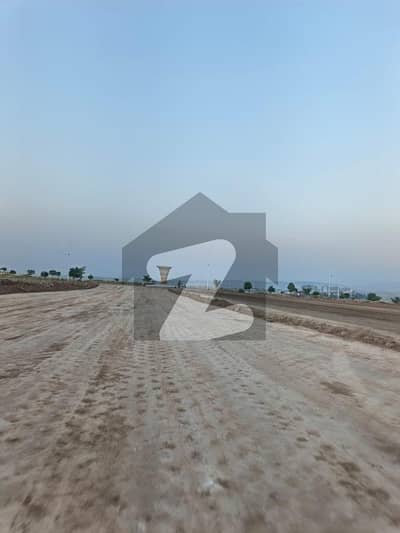 DHA Phase 5 Sector F1 Pair Plot 5th Avenue Premium location