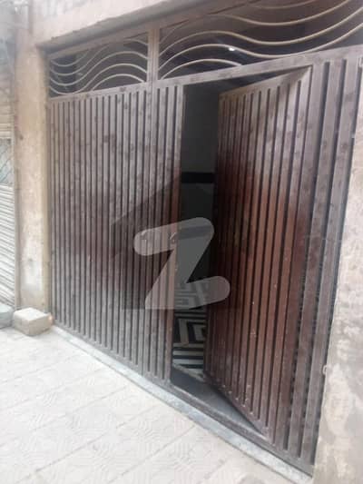 گلستانِِ جوہر ۔ بلاک 14 گلستانِ جوہر,کراچی میں 3 کمروں کا 6 مرلہ فلیٹ 56.0 ہزار میں کرایہ پر دستیاب ہے۔