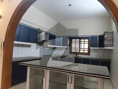 نارتھ ناظم آباد ۔ بلاک اے نارتھ ناظم آباد,کراچی میں 4 کمروں کا 1 کنال بالائی پورشن 2.0 لاکھ میں کرایہ پر دستیاب ہے۔