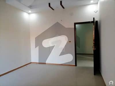 نارتھ کراچی کراچی میں 2 کمروں کا 5 مرلہ بالائی پورشن 38.0 ہزار میں کرایہ پر دستیاب ہے۔