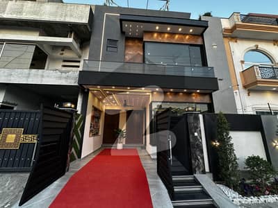 Ultra Modern 5 Marla Brand New Double Storey House Central Park Lahore