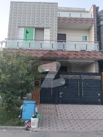 سٹی ہاؤسنگ سوسائٹی - بلاک بی سٹی ہاؤسنگ سوسائٹی,سیالکوٹ میں 4 کمروں کا 5 مرلہ مکان 60.0 ہزار میں کرایہ پر دستیاب ہے۔