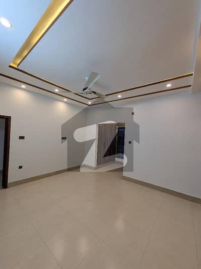 GULBERG RESIDENCIA 7M Marla FULL HOUSE NEAR D MARKAZ