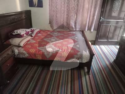 علامہ اقبال ٹاؤن لاہور میں 1 کمرے کا 5 مرلہ زیریں پورشن 41.0 ہزار میں کرایہ پر دستیاب ہے۔