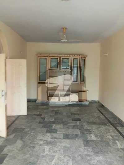 جوہر ٹاؤن فیز 2 جوہر ٹاؤن,لاہور میں 2 کمروں کا 12 مرلہ بالائی پورشن 80.0 ہزار میں کرایہ پر دستیاب ہے۔