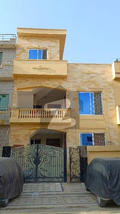 5 Marla Beautiful House For Rent