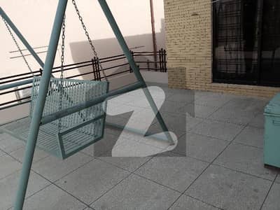 ڈی ایچ اے فیز 3 ڈیفنس (ڈی ایچ اے),لاہور میں 3 کمروں کا 1 کنال بالائی پورشن 1.3 لاکھ میں کرایہ پر دستیاب ہے۔