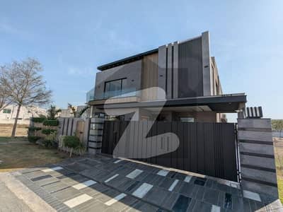 ڈی ایچ اے فیز 7 ڈیفنس (ڈی ایچ اے),لاہور میں 5 کمروں کا 1 کنال مکان 3.4 لاکھ میں کرایہ پر دستیاب ہے۔