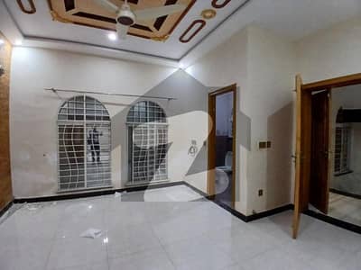 بحریہ آرچرڈ فیز 1 بحریہ آرچرڈ,لاہور میں 3 کمروں کا 10 مرلہ بالائی پورشن 75.0 ہزار میں کرایہ پر دستیاب ہے۔