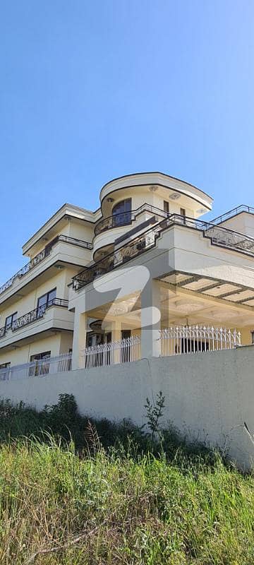 1 kanal Triple story Modern Style House