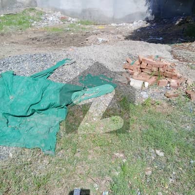 زراج ہاؤسنگ سکیم اسلام آباد میں 10 مرلہ رہائشی پلاٹ 2.15 کروڑ میں برائے فروخت۔