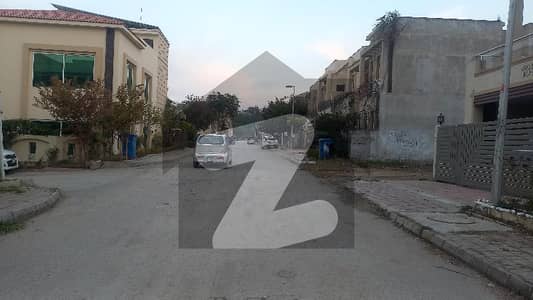 this flat is available for rent in hub commercial