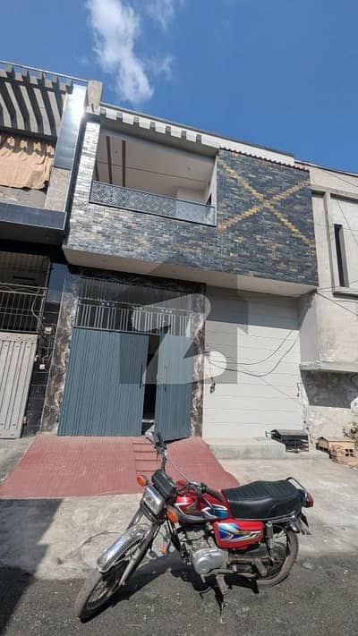 ستیانہ روڈ فیصل آباد میں 3 کمروں کا 3 مرلہ مکان 90.0 لاکھ میں برائے فروخت۔