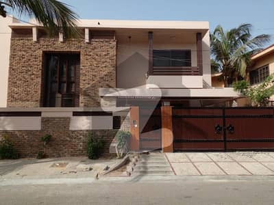 ڈی ایچ اے فیز 6 ڈی ایچ اے ڈیفینس,کراچی میں 3 کمروں کا 17 مرلہ مکان 4.25 لاکھ میں کرایہ پر دستیاب ہے۔