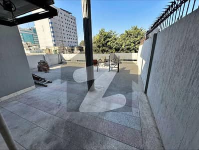 5 Kanal Corner Near Main Boulevard Gulberg For Sale