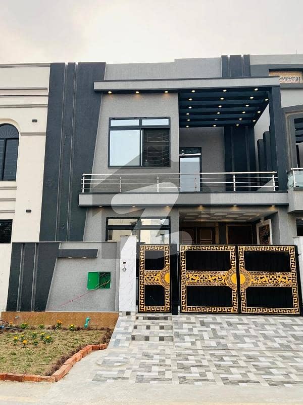 5 Marla Modern House Available For Sale 5 Marla Modern House Available For Sale