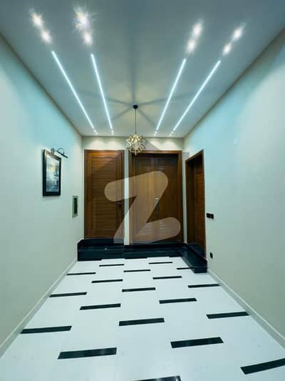 5 Marla Brand New Modern House for Sale