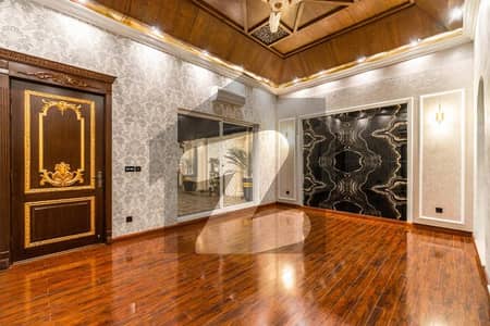 ڈی ایچ اے فیز 6 ڈیفنس (ڈی ایچ اے),لاہور میں 5 کمروں کا 1 کنال مکان 8.95 کروڑ میں برائے فروخت۔