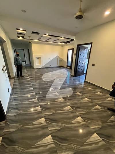 LUXURY BRAND NEW UPPER PORTION