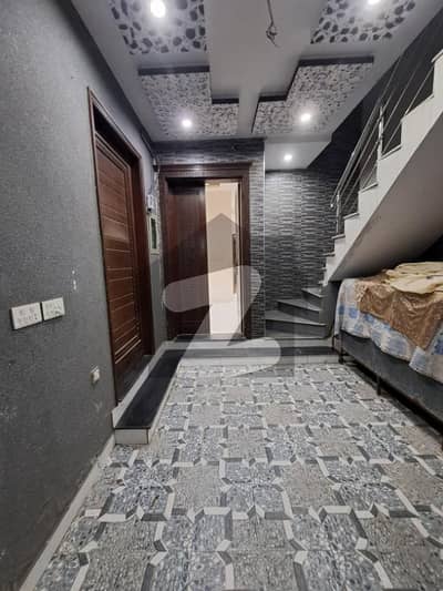 آرکیٹیکٹس انجنیئرز ہاؤسنگ سوسائٹی لاہور میں 2 کمروں کا 6 مرلہ زیریں پورشن 50.0 ہزار میں کرایہ پر دستیاب ہے۔