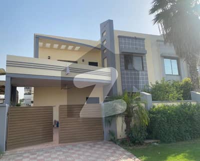 10 Marla Looking Like New House For Rent In Buch Villas