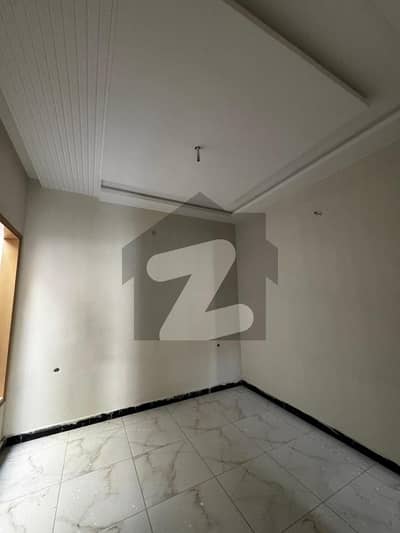 قاسم ٹاؤن حیدر آباد میں 6 کمروں کا 5 مرلہ مکان 2.65 کروڑ میں برائے فروخت۔