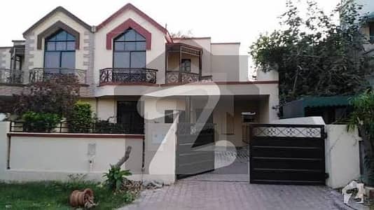 10 Marla House Eden Palalce Villas Facing main Ladies Park