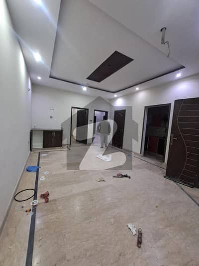 Students & Jobholders Only