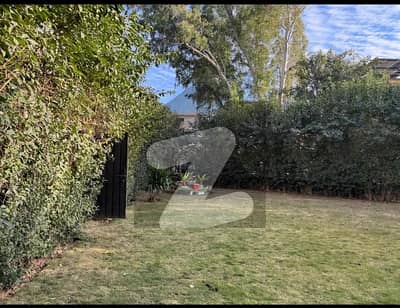 G-11/2 | 3-Side Corner | 111 Yards (2540) + 2 Kanal Extra Land