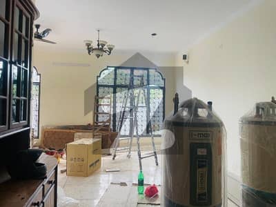 جوہر ٹاؤن فیز 1 - بلاک اے1 جوہر ٹاؤن فیز 1,جوہر ٹاؤن,لاہور میں 2 کمروں کا 12 مرلہ زیریں پورشن 75.0 ہزار میں کرایہ پر دستیاب ہے۔