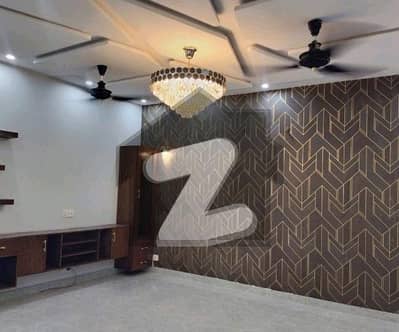 بحریہ ٹاؤن سیکٹر سی بحریہ ٹاؤن,لاہور میں 3 کمروں کا 5 مرلہ مکان 80.0 ہزار میں کرایہ پر دستیاب ہے۔