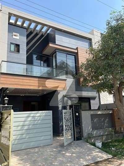 واپڈا سٹی ۔ بلاک ایل واپڈا سٹی,فیصل آباد میں 5 مرلہ Studio مکان 70.0 ہزار میں کرایہ پر دستیاب ہے۔