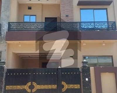 سینٹرل پارک ہاؤسنگ سکیم لاہور میں 3 کمروں کا 5 مرلہ مکان 1.65 کروڑ میں برائے فروخت۔