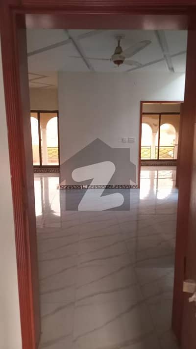 10 Marla Luxury House In Iqbal Garden