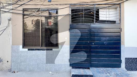 نواب ٹاؤن لاہور میں 3 کمروں کا 3 مرلہ مکان 1.35 کروڑ میں برائے فروخت۔