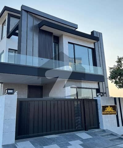 10 Marla Elegent designer bungalow for Rent phase 6 DHA Lahore