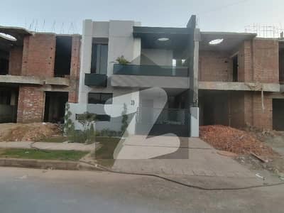Prime Location House Of 6 Marla For Sale In Premium Homes