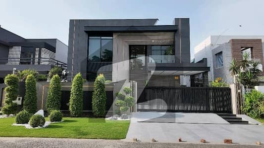 ڈی ایچ اے فیز 6 - بلاک کے فیز 6,ڈیفنس (ڈی ایچ اے),لاہور میں 6 کمروں کا 1 کنال مکان 22.0 کروڑ میں برائے فروخت۔