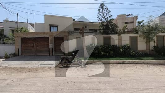 Stunning Prime Location House Is Available For sale In North Nazimabad - Block B