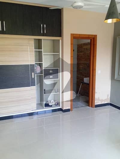 UPPER PORTION AVAILABLE FOR RENT IN I-9