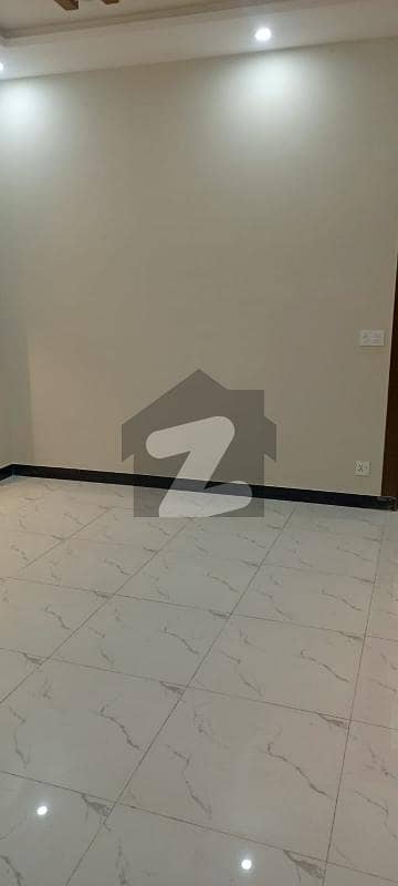 جناح گارڈنز فیز 1 جناح گارڈنز,ایف ای سی ایچ ایس,اسلام آباد میں 4 کمروں کا 5 مرلہ مکان 1.0 لاکھ میں کرایہ پر دستیاب ہے۔