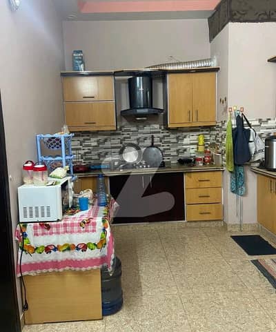 فیڈرل بی ایریا کراچی میں 2 کمروں کا 3 مرلہ بالائی پورشن 78.0 لاکھ میں برائے فروخت۔