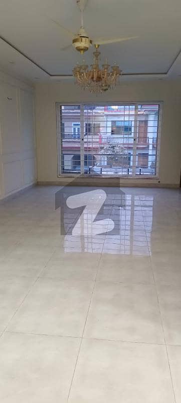 G-11/2 HOUSE 40+80 TRIPLE STORY 70 FEET ROAD FOR SALE