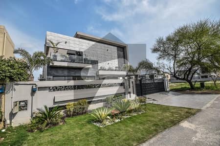 ڈی ایچ اے فیز 5 ڈیفنس (ڈی ایچ اے),لاہور میں 5 کمروں کا 1 کنال مکان 12.25 کروڑ میں برائے فروخت۔