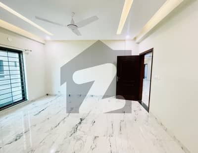 عسکری 11 عسکری,لاہور میں 3 کمروں کا 10 مرلہ فلیٹ 1.6 لاکھ میں کرایہ پر دستیاب ہے۔ عسکری 11 عسکری,لاہور میں 3 کمروں کا 10 مرلہ فلیٹ 1.6 لاکھ میں کرایہ پر دستیاب ہے۔