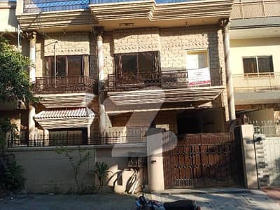 *G,7/3/2- 5 MARLA OLD UPPER PORTION FOR RENT 3 ROOMS KITCHEN 2 BATH DD BEST LOCATION NAYER TO PARK MOSQUE MARKET RENT DEMAND 65000-